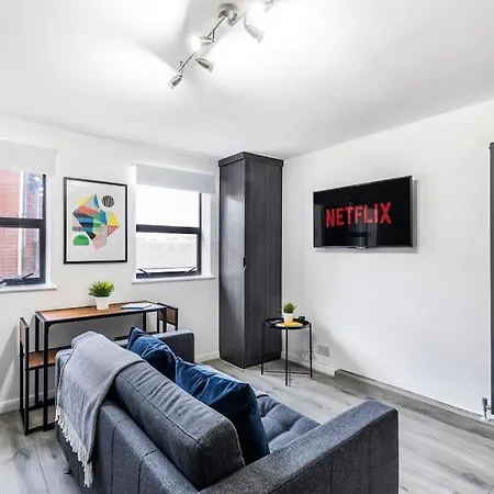 Luxury Just Minutes From Leeds Centre & Uni Lägenhet