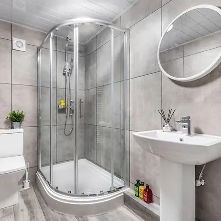 Luxury Just Minutes From Leeds Centre & Uni Apartment *